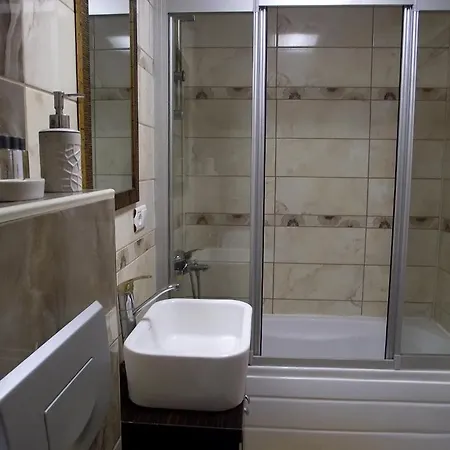 Roza Apartment *