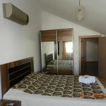 Apartment Roza *